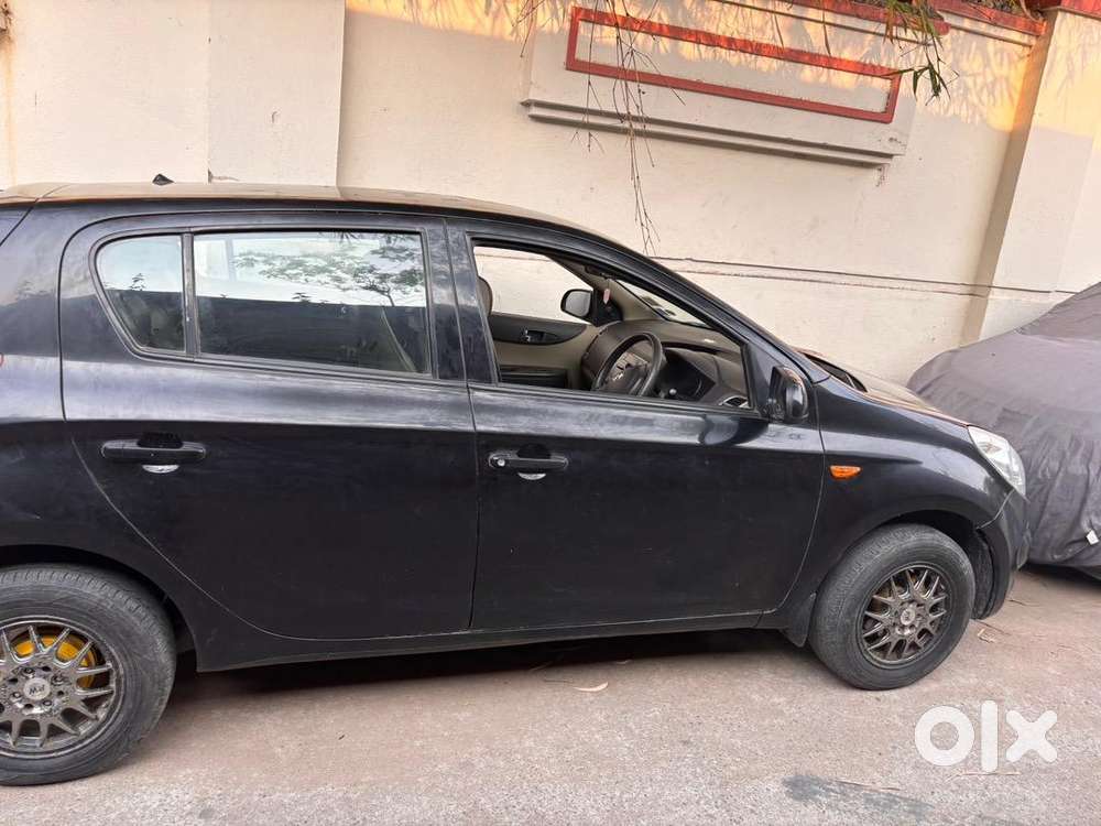 Hyundai New I20 2010 Petrol 85000 Km Driven