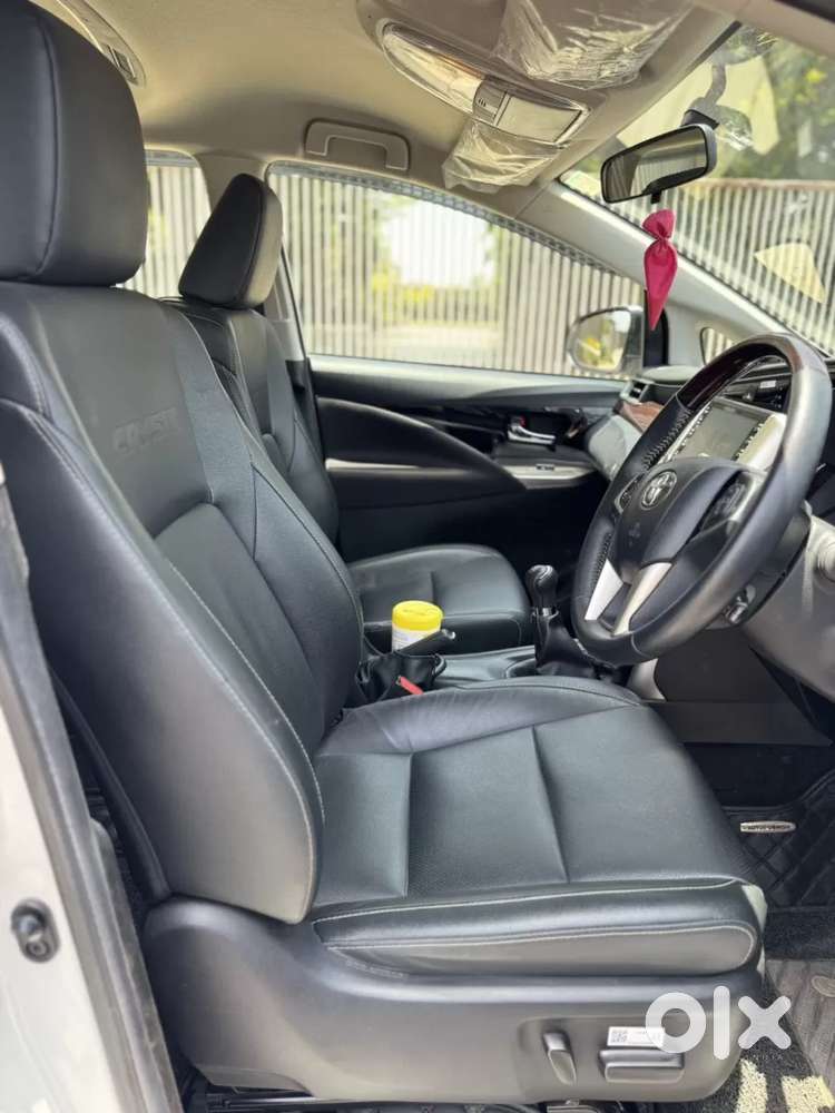 Toyota Innova Crysta [2020-ongoing] 2.4 Zx 7 Str, 2023, Diesel