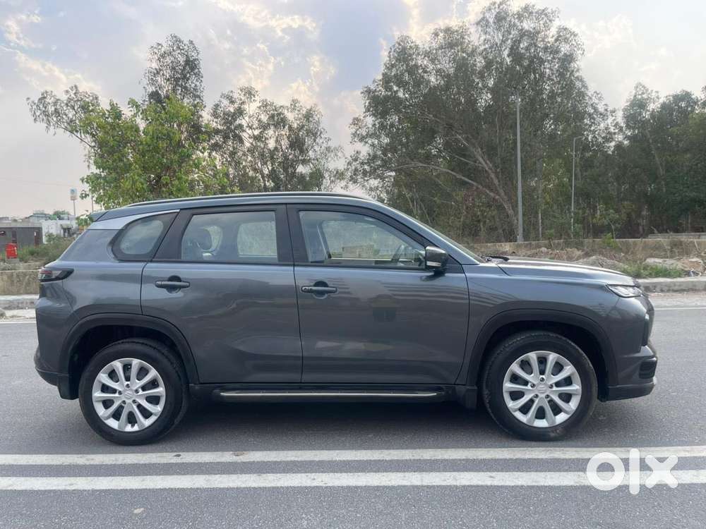 Maruti Suzuki Vitara Brezza G Smart Hybrid Alpha, 2025, Petrol