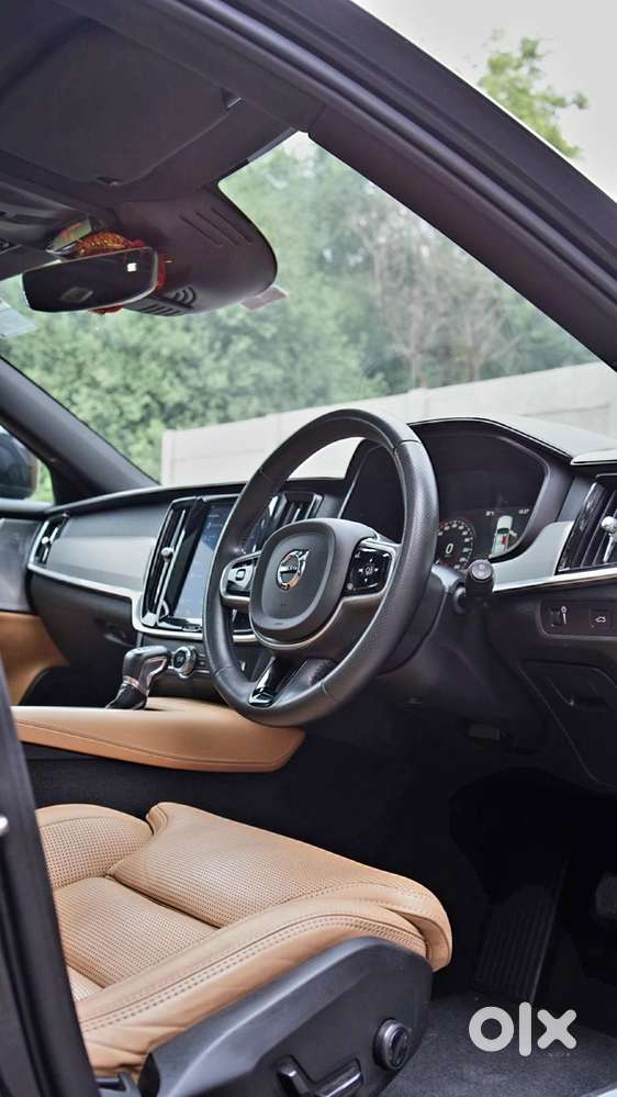 Volvo V90 Cross Country D5 Inscription, 2018, Diesel