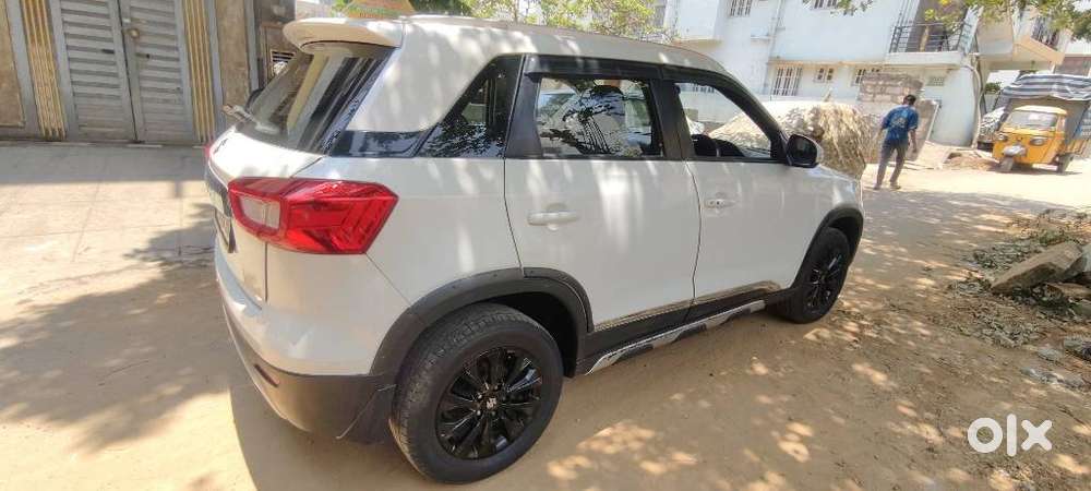 Maruti Suzuki Brezza Zxi Plus At, 2020, Petrol