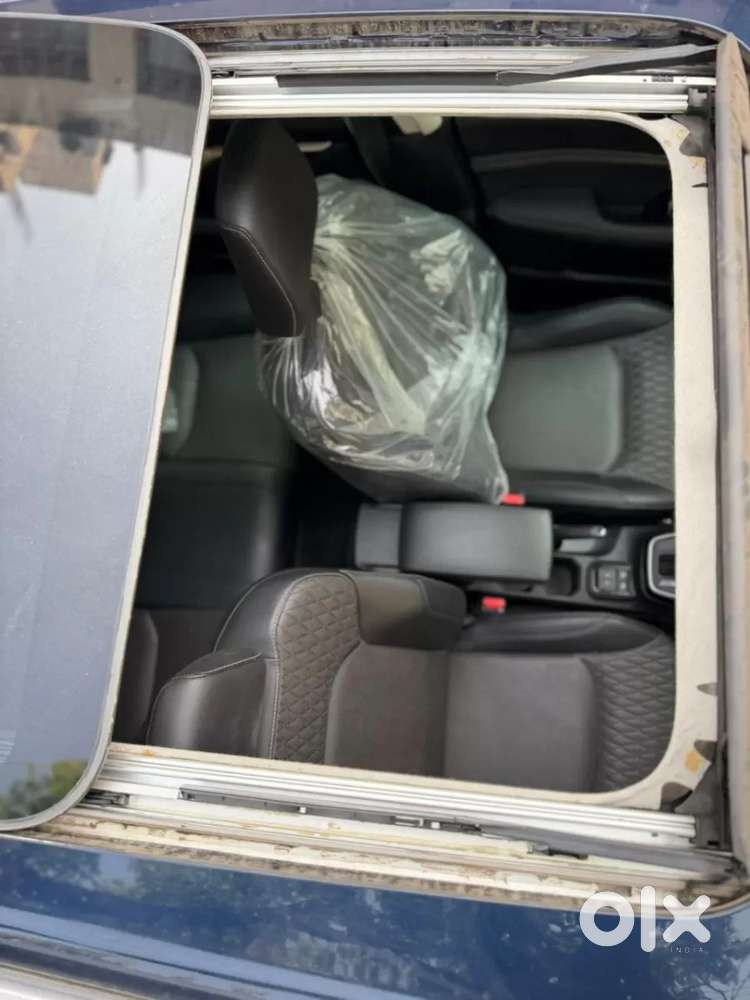 Maruti Suzuki Grand Vitara Alpha Smart Hybrid, 2022, Petrol