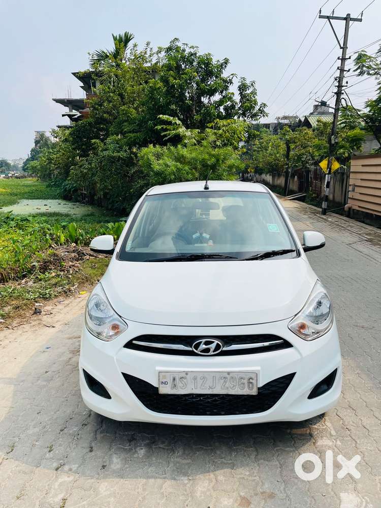 Hyundai I10 Sportz, 2012, Petrol