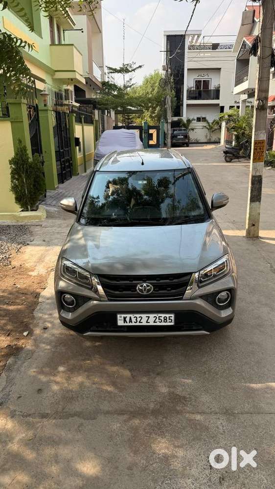 Toyota Urban Cruiser 2022 Petrol Well Maintained