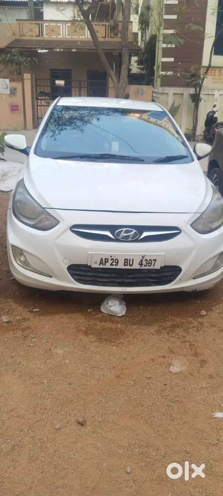 Hyundai Verna 2013 Diesel 120000 Km Driven