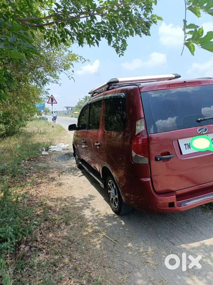 Mahindra Xylo 2012