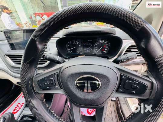 Tata Altroz Xm Plus (s), 2025, Petrol