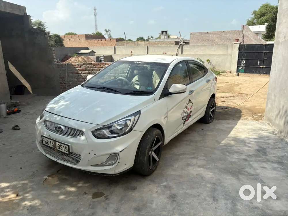 Hyundai Verna Crdi 2012