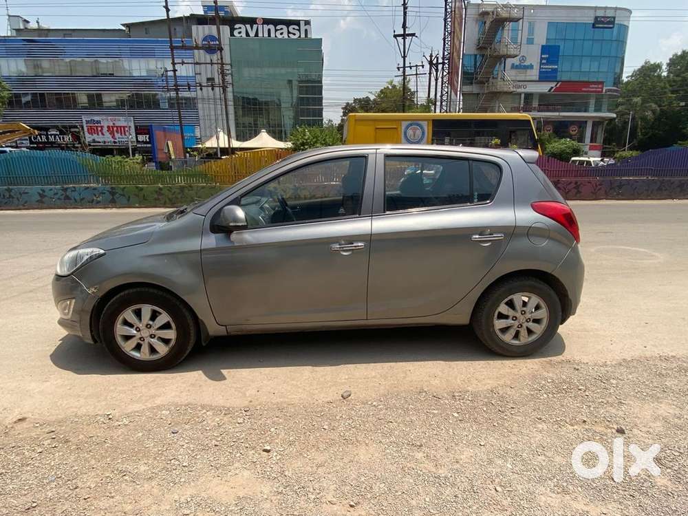 2012 Hyundai Petrol Manual 59,000 Km Car
