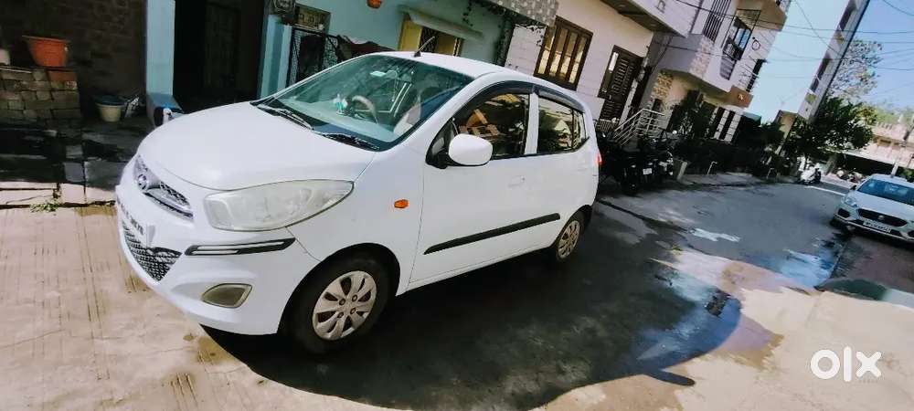 Hyundai I10 2011 Petrol Well Maintained