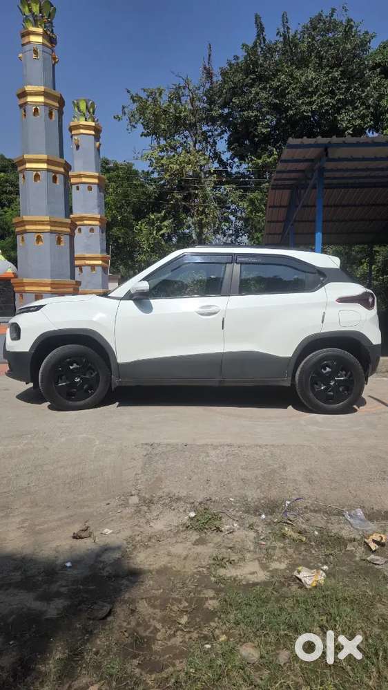 Tata Punch 2023 Petrol 14000 Km Driven