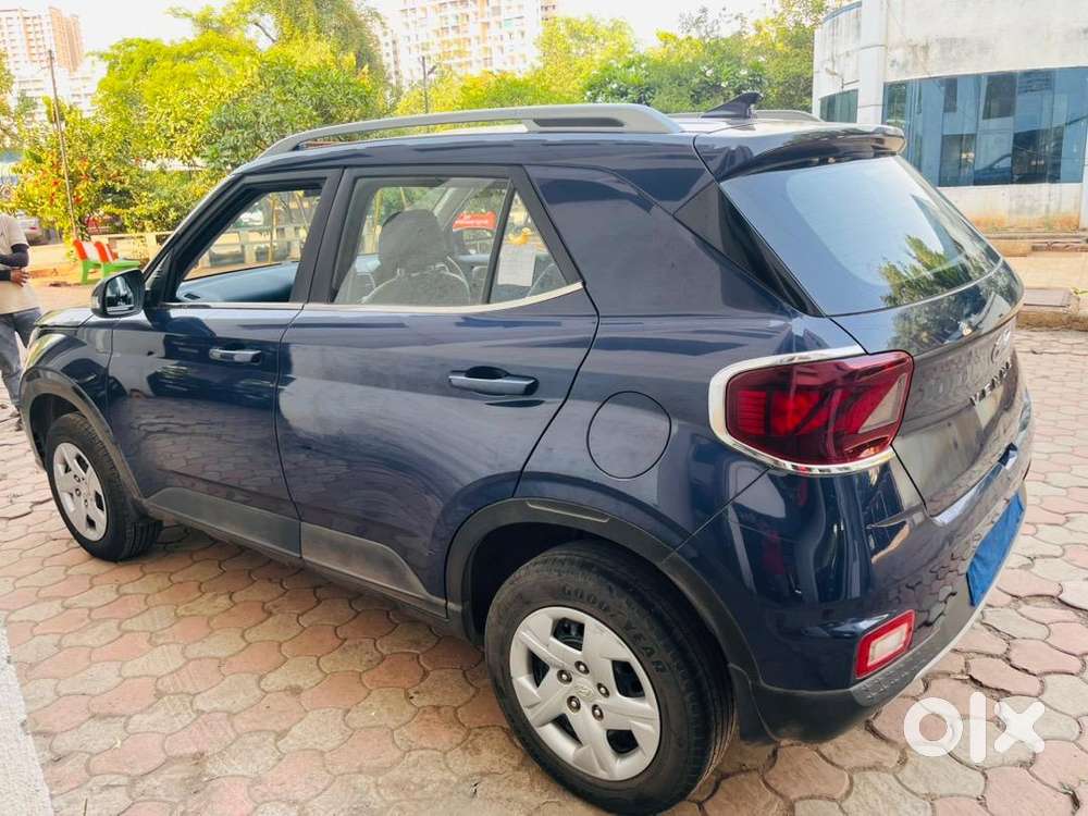 Hyundai Venue 2021 Petrol Well Maintained