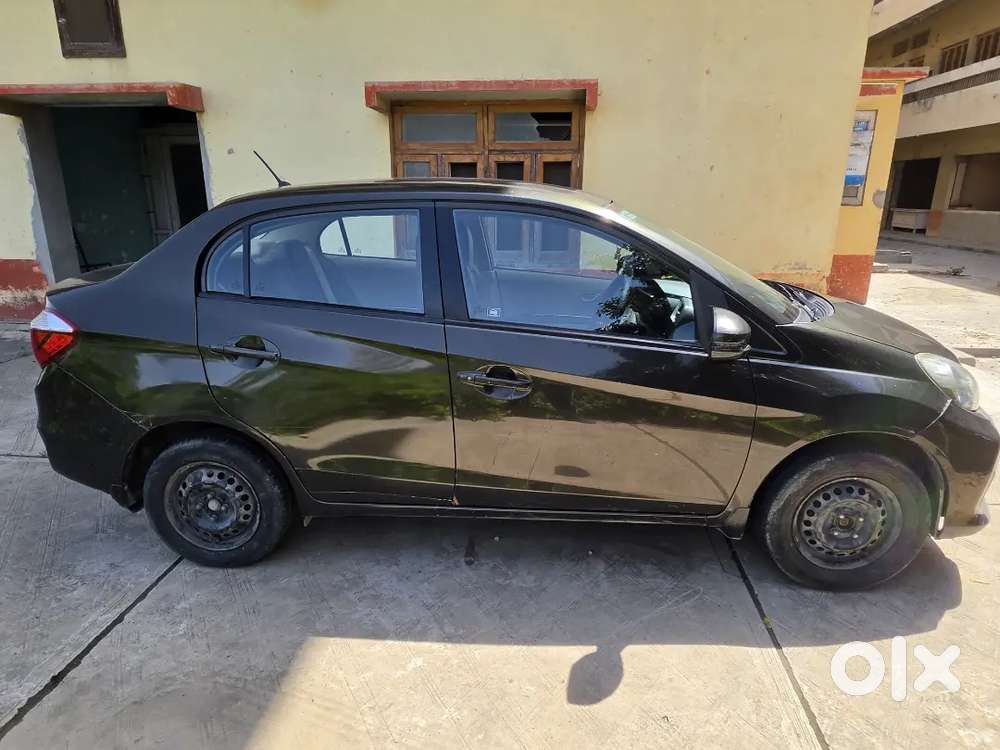 Honda Amaze 2016 Petrol Well Maintained
