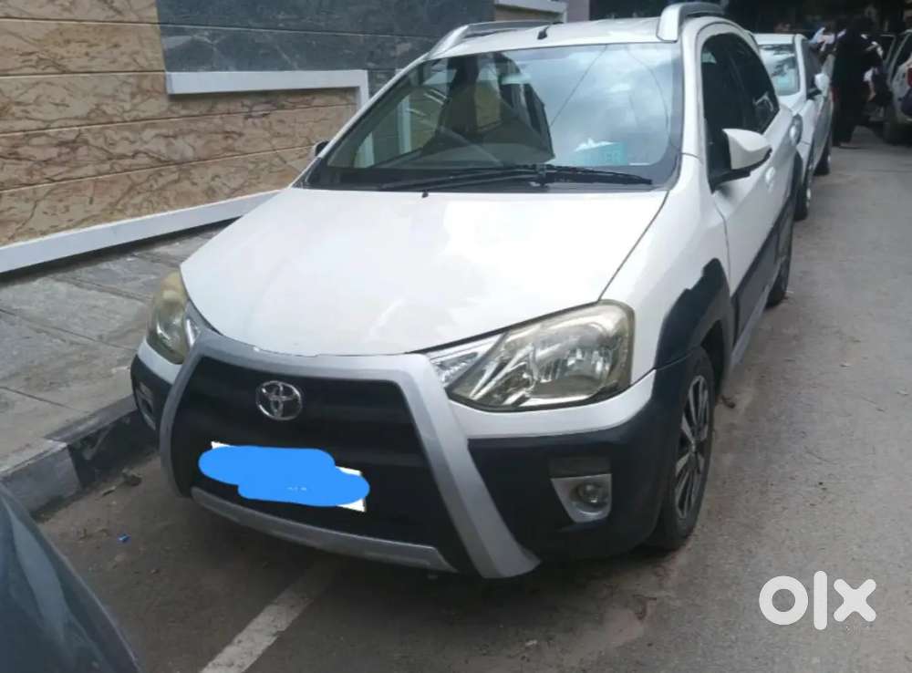 Toyota Etios Cross 2014