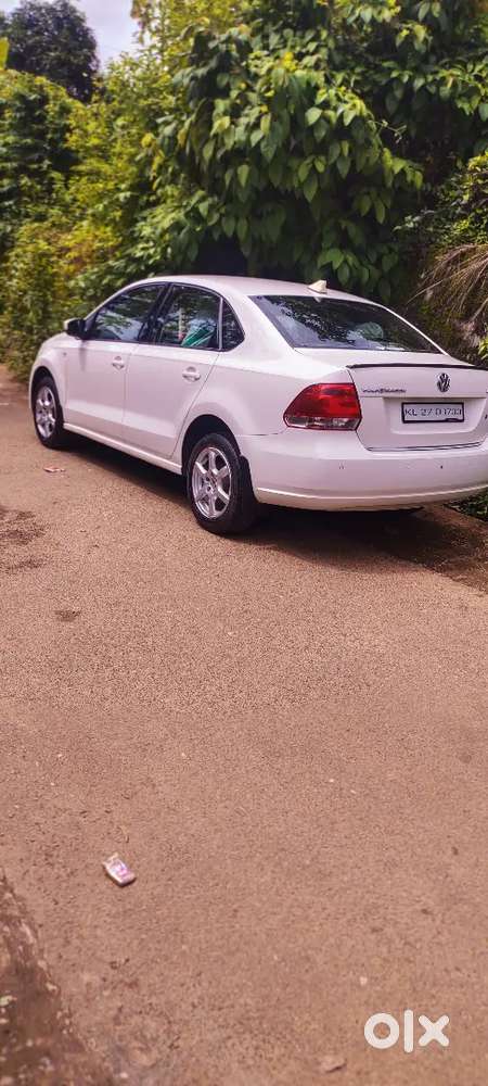 Volkswagen Vento 2013 Petrol 80000 Km Driven