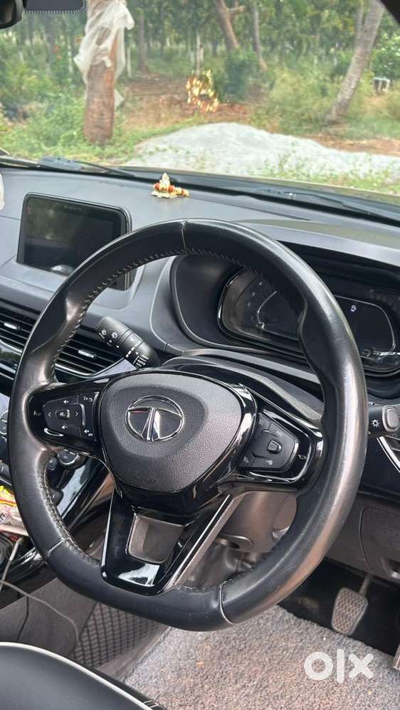 Tata Nexon Diesel Dark Edition