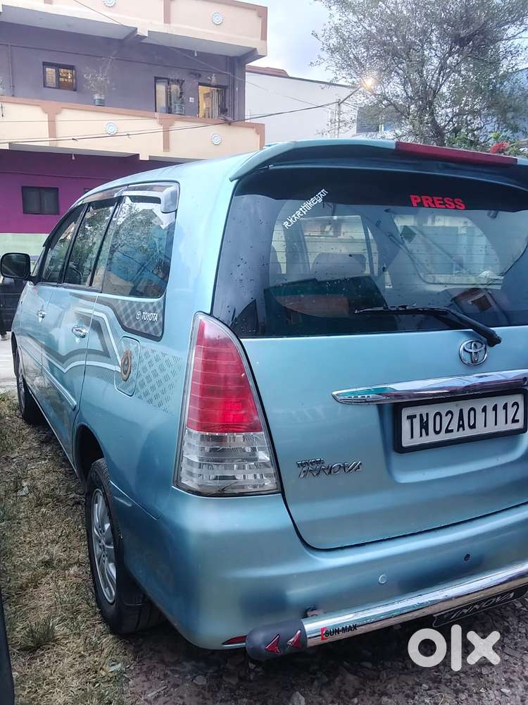 Toyota Innova 2.0 V, 2010, Diesel
