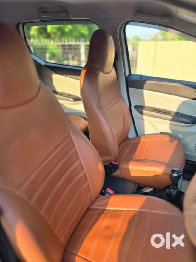 Renault Triber Rxz, 2022, Petrol