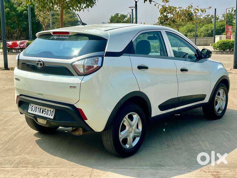 Tata Nexon 1.2 Revotron Xma Amt, 2019, Petrol