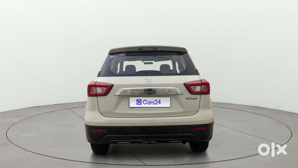 Maruti Suzuki Vitara Brezza 1.5 Vxi At, 2022, Petrol