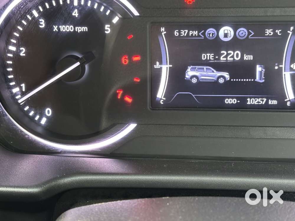 Mahindra Scorpio N Z2 Petrol Mt 7 Str, 2025, Petrol