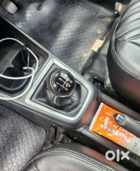 Maruti Suzuki Swift Vxi + Manual, 2023, Petrol