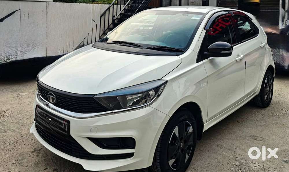 Tata Tiago 2025 Petrol At