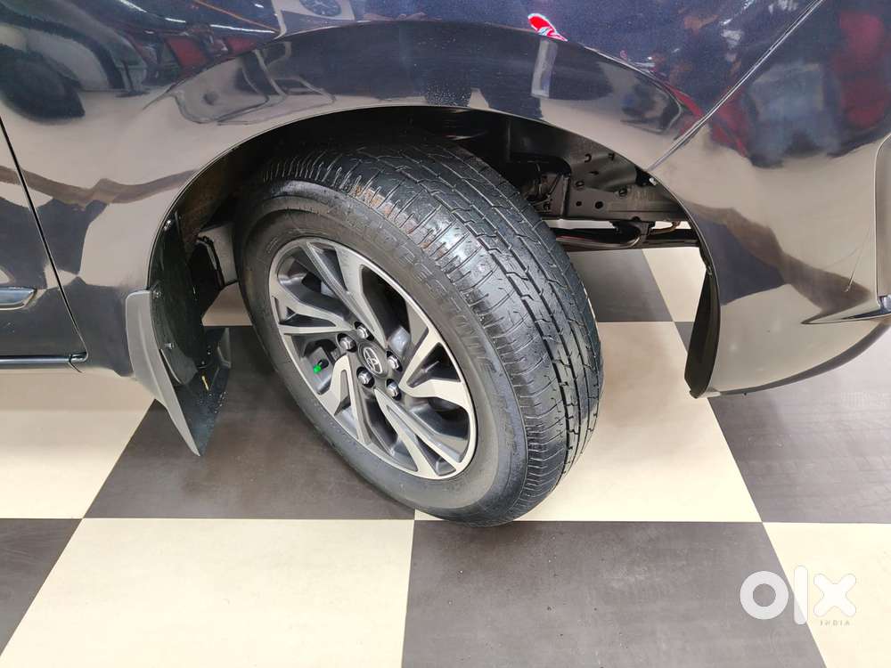 Toyota Innova Crysta [2020-ongoing] 2.4 Gx At 7 Str, 2021, Diesel
