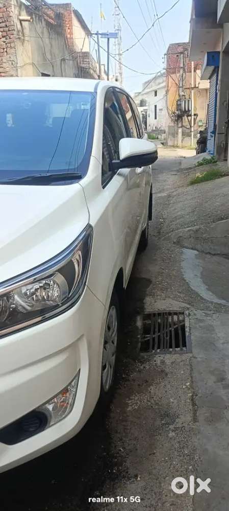 Toyota Innova Crysta 2026 1st