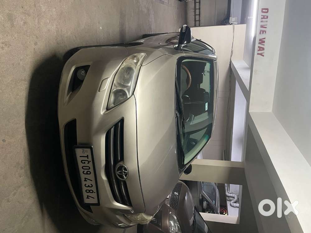 Toyota Corolla Altis 2010