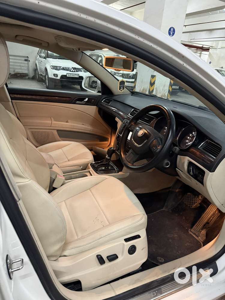 Skoda Superb Style 2.0 Tdi At, 2013, Diesel