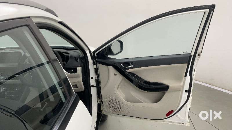 Tata Nexon 1.2 Revotron Xz Plus, 2022, Cng & Hybrids