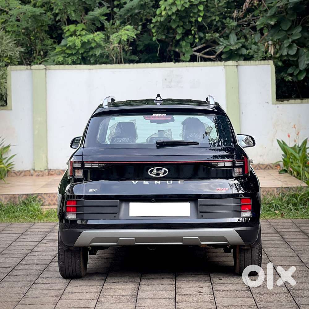 Hyundai Venue 1.0 Sx (o) Turbo Dct, 2024, Petrol