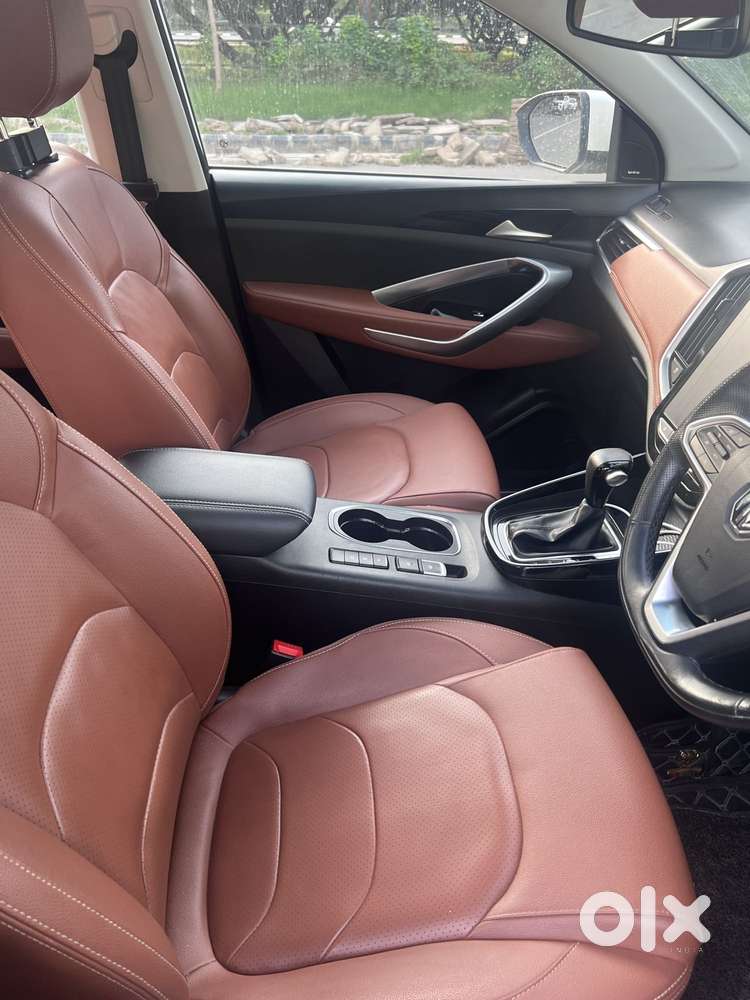 Mg Hector Plus 1.5 Sharp Turbo Cvt 6 Str, 2022, Petrol