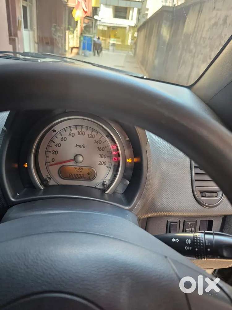 Senior Bank Officer, 1st Owner Ritz 2012