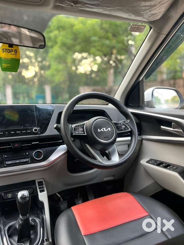 Kia Carens 2022 Diesel 61300 Km Driven