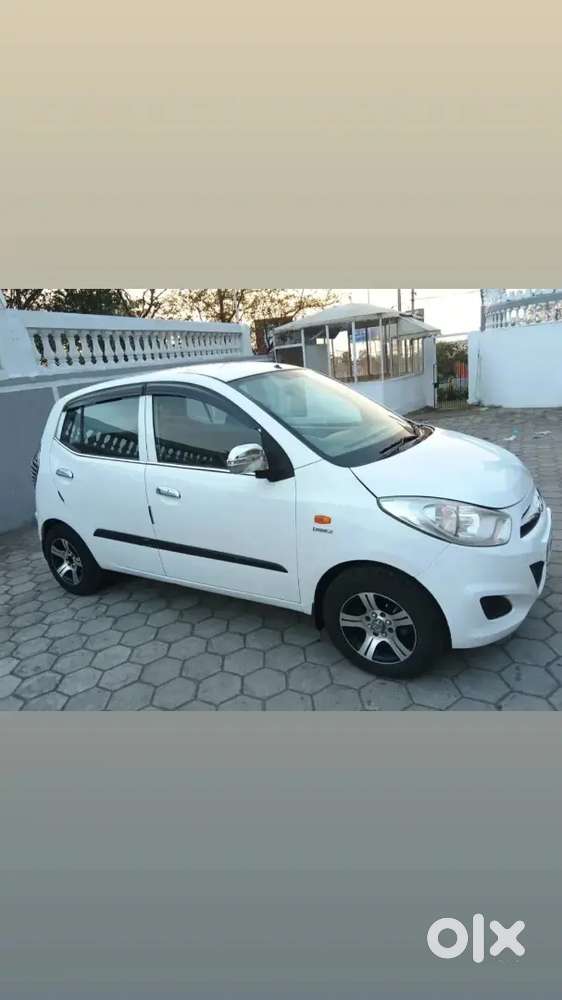 Hyundai I10 Magna 4.powar Vindo Sentor Loking Eloywhel  2016 Modal