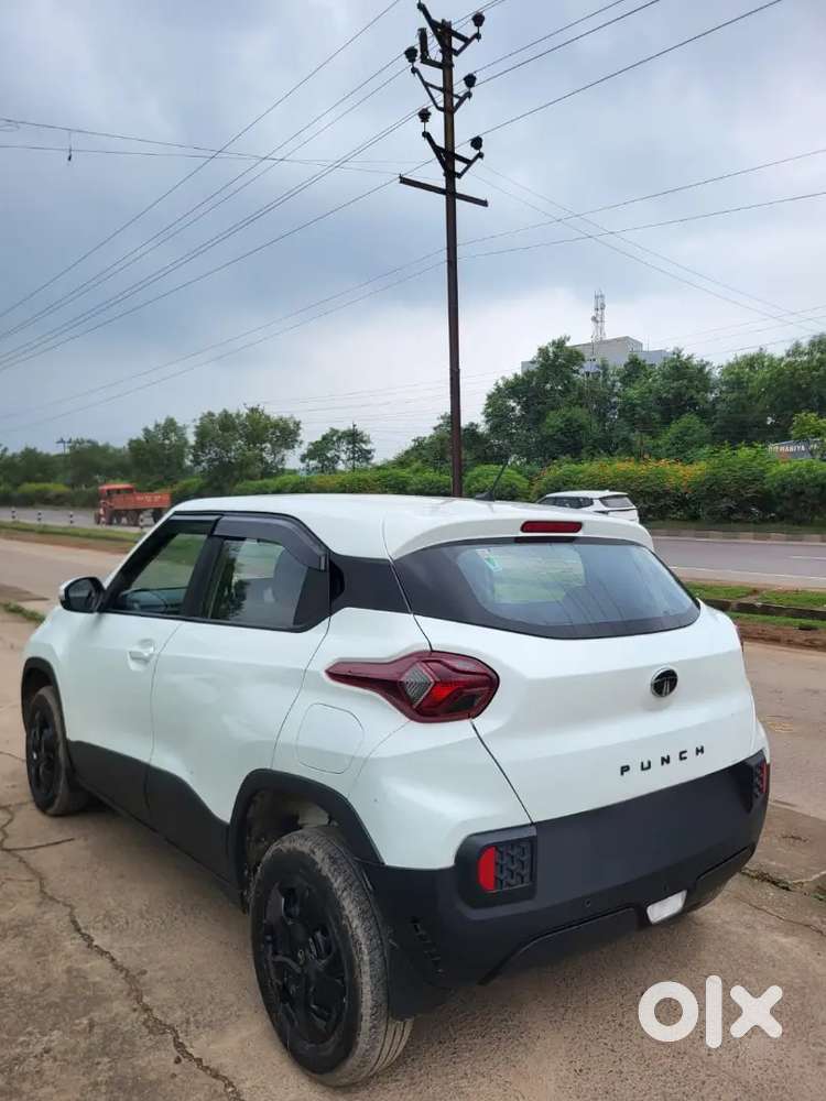 Tata Punch 1.2 Adventure 2025