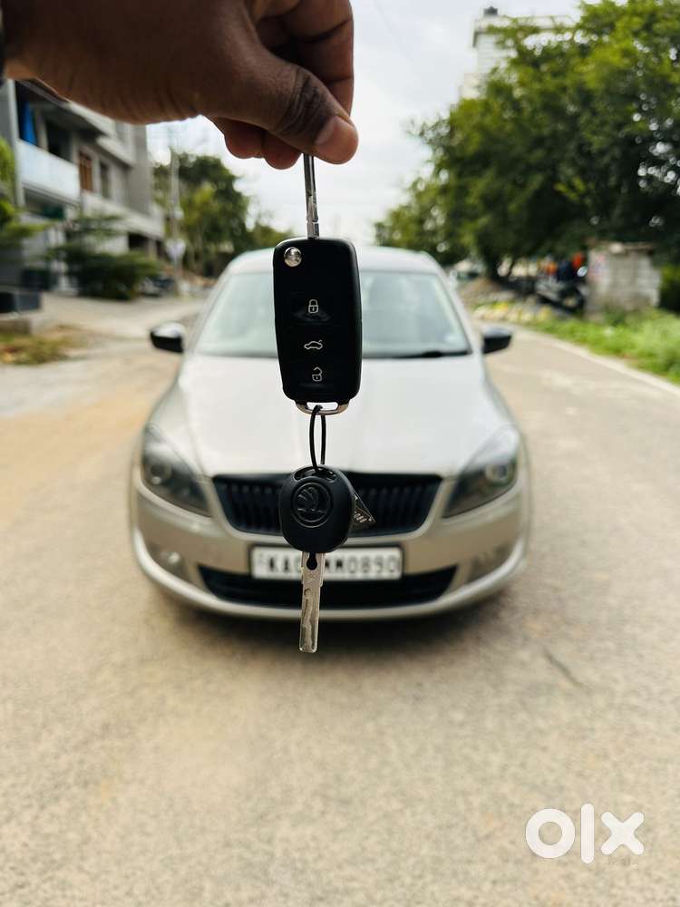 Skoda Rapid 1.5 Elegance Tdi Mt, 2015, Diesel