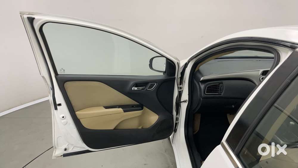Honda City 1.5 V 4th Gen I-vtec Mt, 2020, Petrol