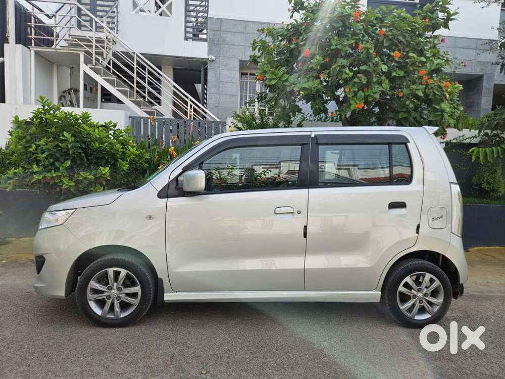 Maruti Suzuki Wagon R Stingray 1.0 Vxi Plus, 2017, Petrol