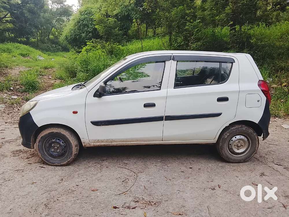 Maruti Suzuki Alto 2015 Petrol Manual  Front Ke Sise Par Darar Hai