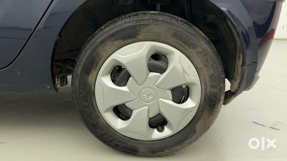 Tata Tiago 1.05 Revotorq Xt Option, 2023, Petrol