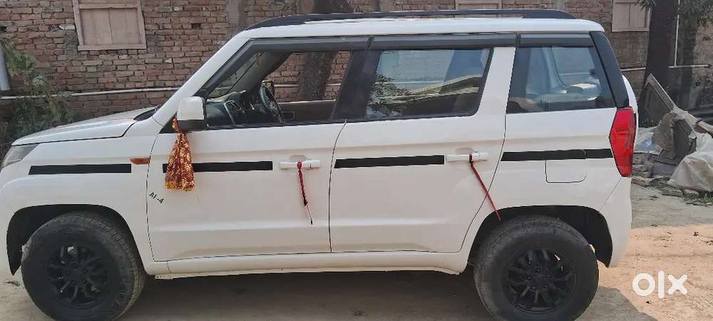 Mahindra Tuv 300