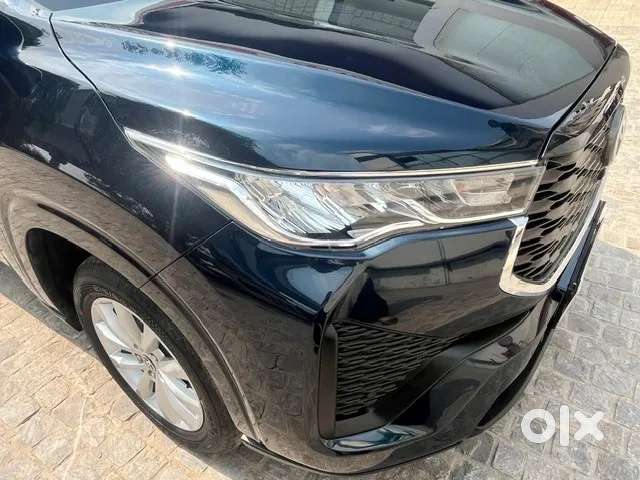 Toyota Innova Hycross 2.0 Vx Hybrid 7 Str, 2023, Petrol
