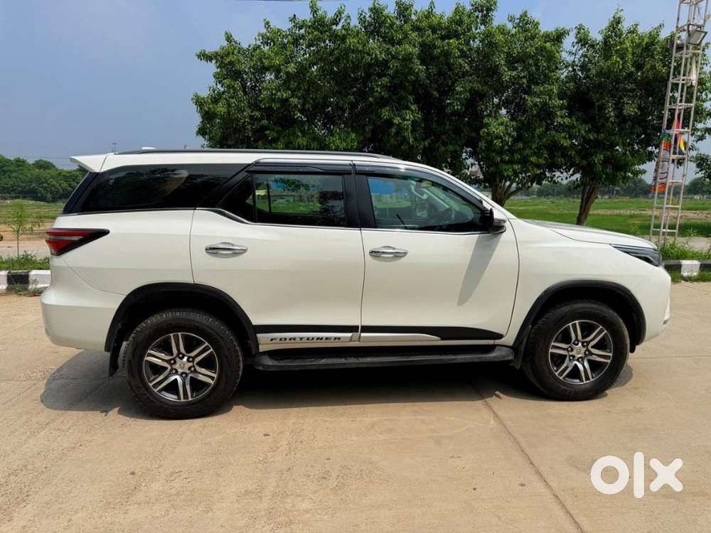 Toyota Fortuner 4x2 Mt 2.7 Petrol, 2025, Petrol