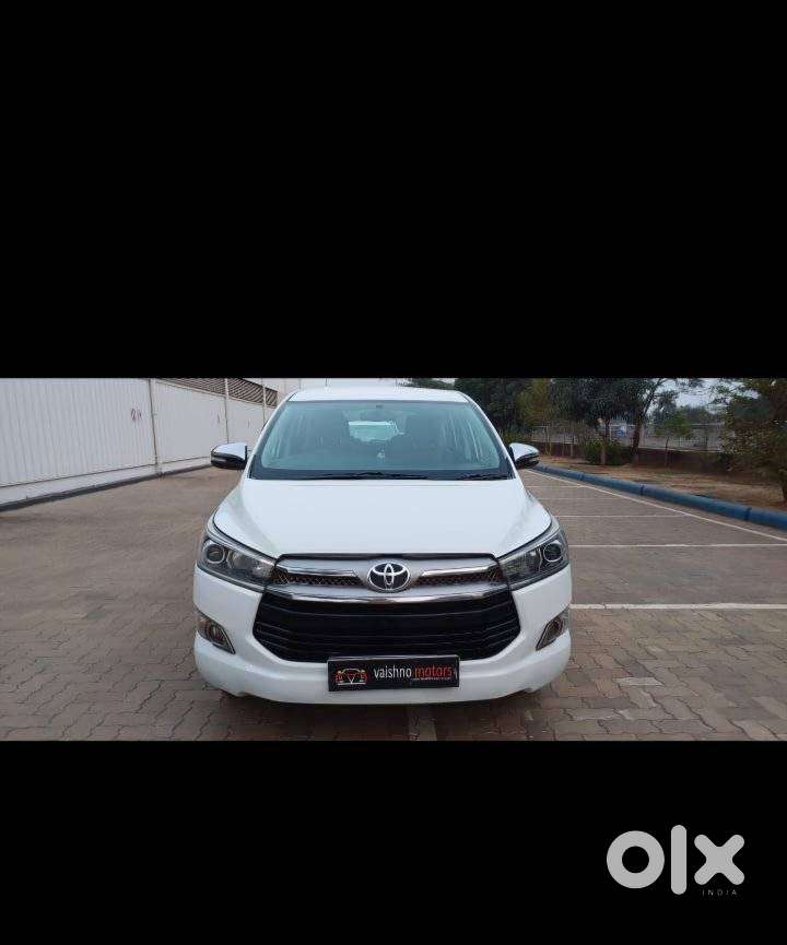 Toyota Innova Crysta 2.8z Automatic, 2016, Diesel