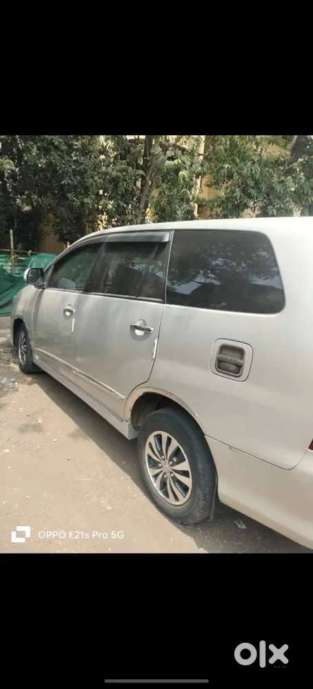 Toyota Innova 2015