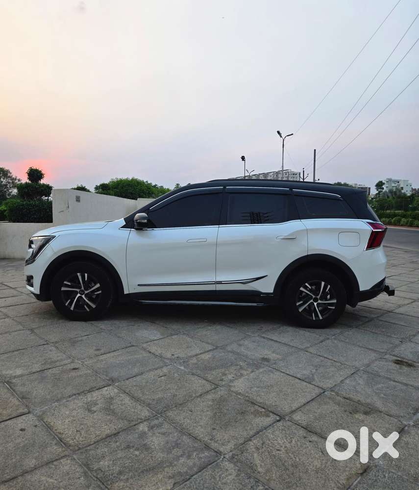 Mahindra Xuv700 2.2 Ax 5 Diesel At Str, 2022, Diesel