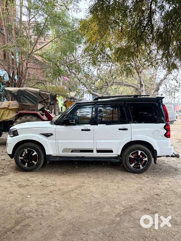 Mahindra Scorpio Classic 2.2 S 11 Mt 7 Str, 2017, Diesel